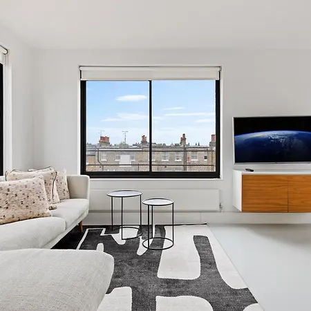 Luxurious Harrods Penthouse With Stunning Views * Londra