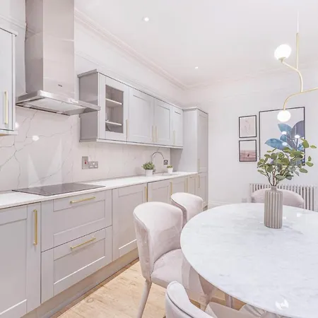Royal Kensington In Cromwell Road Apartment *