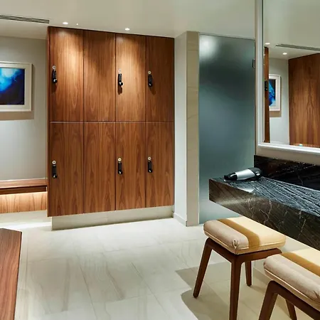 Marriott Park Lane Hotel