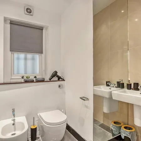 Appartamento Spacious 3 Bed Apt- Earls Court