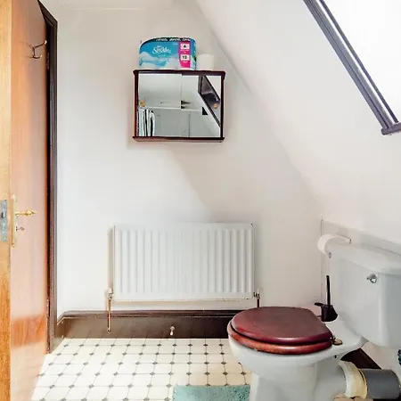 Spacious 2 Mins From Station Affittacamere Londra