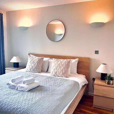 Apartment Canary Wharf, E14 9pw, 2 Bedroom London