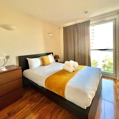 Canary Wharf, E14 9pw, 2 Bedroom *