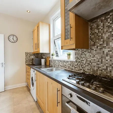 Hostel Mile End 57a London
