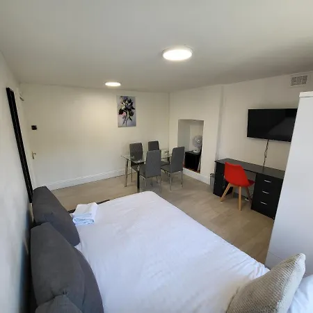 Apartment Cosy By Clapham South Underground! *