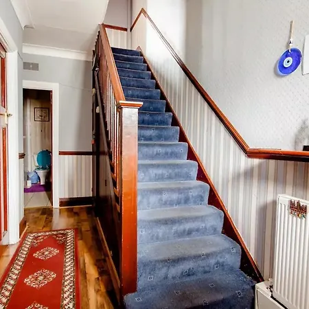 House 220 Apartment London