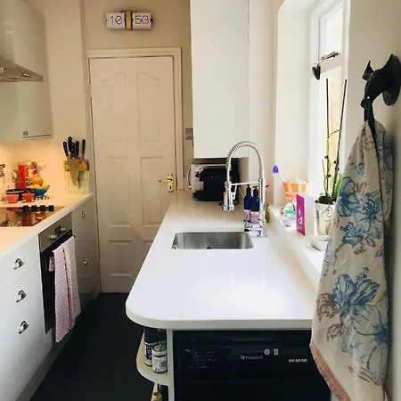 Lägenhet Colourful 2 Bed 2 Bath Tooting House London