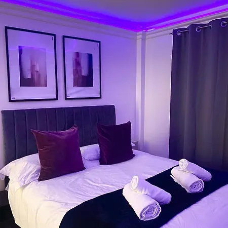 Stylish En Double Kensington London