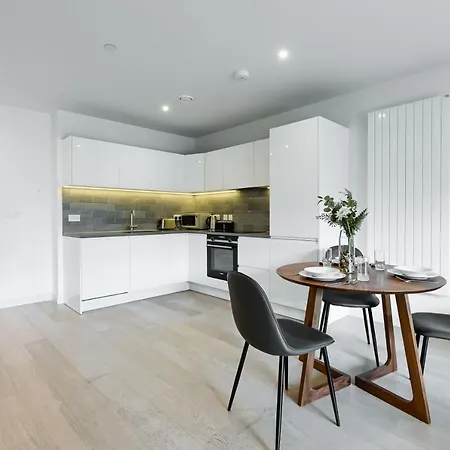 Khayat Homes - The Canex - One Bed * London