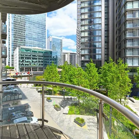 Apartment Waterfront London