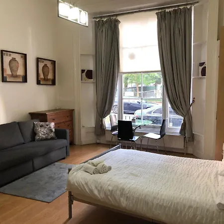 Leinster Gardens Apartment *
