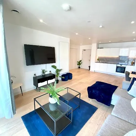 Apartment Md : Stunning 2 Bedroom 2 Bath - Royal Docks *