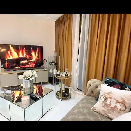 Spacious One Bedroom Ft In King's Cross *