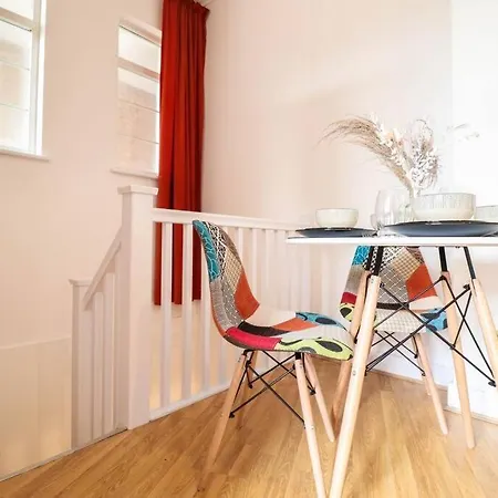 Camber Hill - Long Offer Apartment *