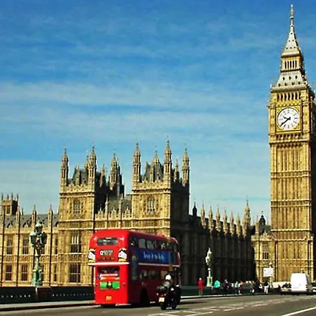 The Luxury Hotel London