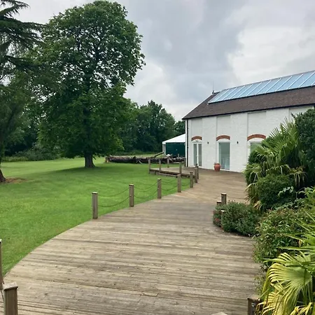 Hotel The Manor At Bickley 3*