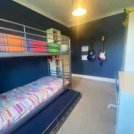 Three Bedroom Family With Garden In Walthamstow London