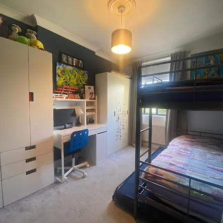 Holiday home Three Bedroom Family With Garden In Walthamstow *
