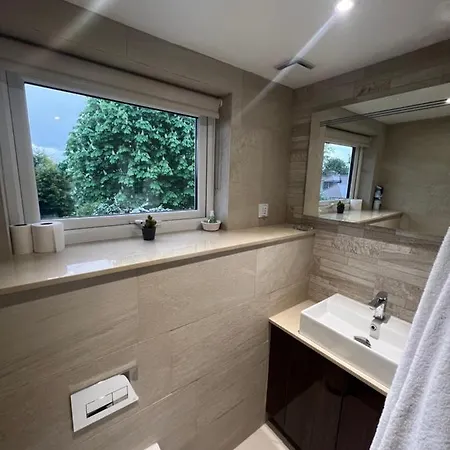 Huge Modern Family London Casa vacanze Finchley