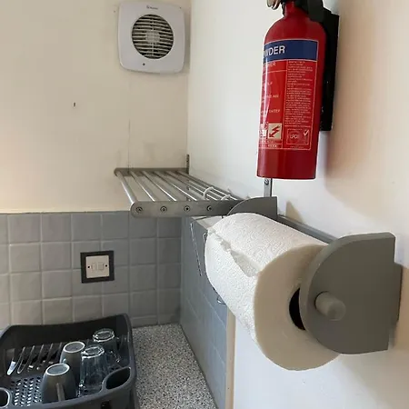 Surrey Docks Se16 Near Canada Water N Easy Access Canary Wharf Apartment *