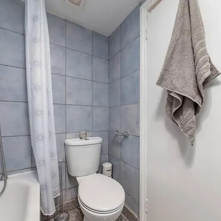 Lovely One Bedroom Flat On Edgware Road #03 Apartment *
