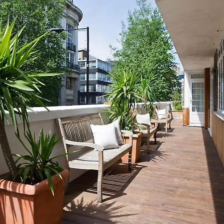 Huge Hyde Park Of Ca. 300 Sqm Apartment *