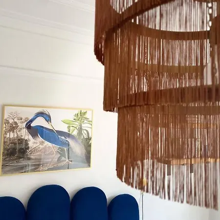 Apartment Charming Garden Flat With A Free Parking *