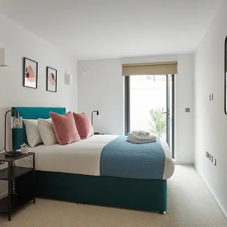 Hammersmith Mews By Viridian *