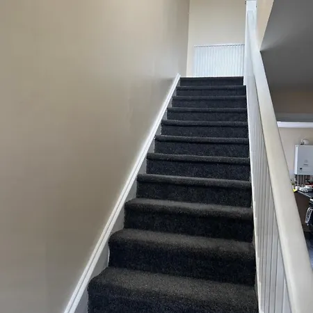 Homestay Stunning 3 Bedroom Property- Large *