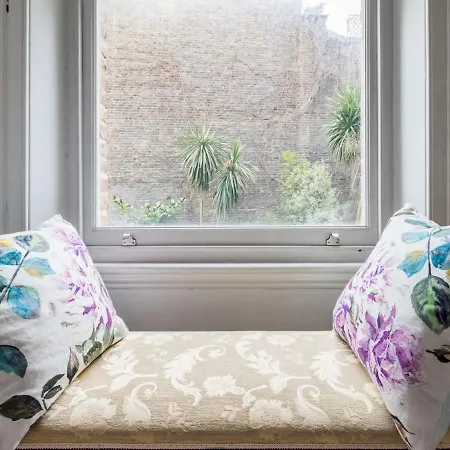 Cosy 1 Bedroom Flat Centrally Located In Chelsea Apartment London