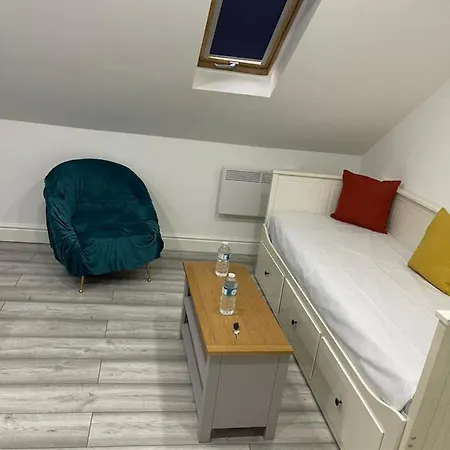 East Self Check In Apartamento *