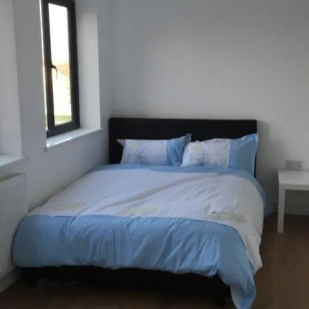 The Luxury 3* London