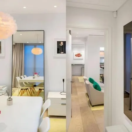 Posh 3 Bedroom Flat With Terrace And Indoor Fireplace In Mayfair, Near Hyde Park