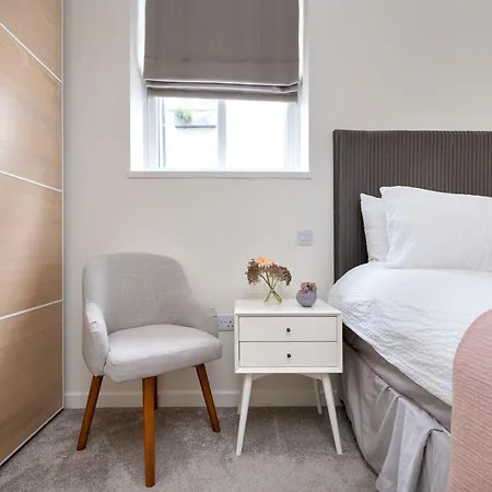 Cobbled Mews - Hyde Park W2 Apartment *