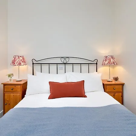 Apartment Cobbled Mews - Hyde Park W2 *