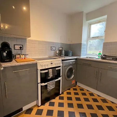 Surrey Docks Se16 Near Canada Water N Easy Access Canary Wharf London