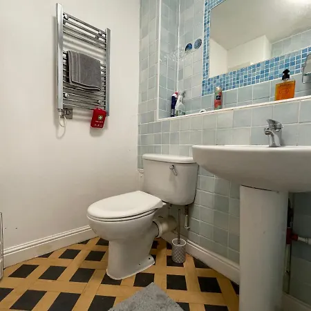 Apartment Surrey Docks Se16 Near Canada Water N Easy Access Canary Wharf