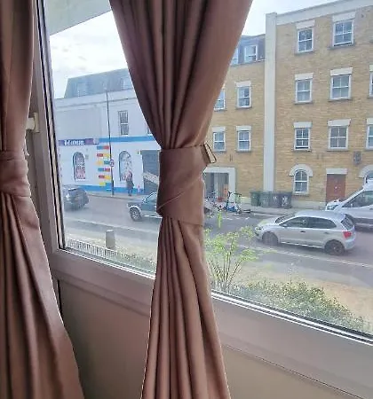 Cozy Central - Zone 2 - Stockwell Homestay London