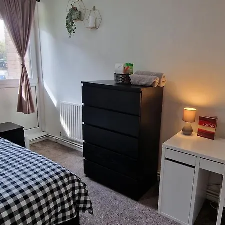 Cozy Central - Zone 2 - Stockwell *