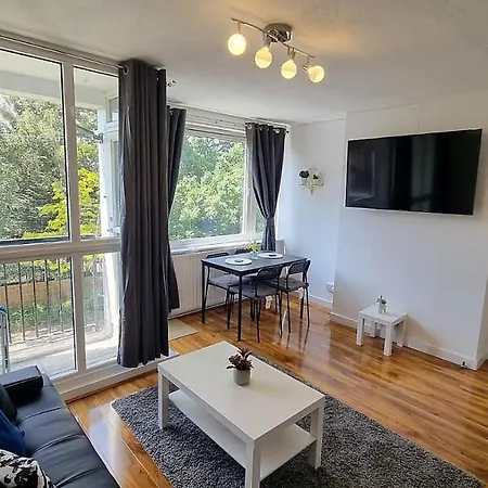 Lovely 2 Bed Flat In S/e London * Abbey Wood