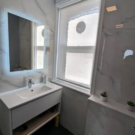 Hello, Fitzrovia! Apartment
