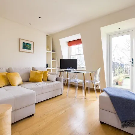 Apartment Cosy And Light Flat With A Roof Terrace In Chelsea *