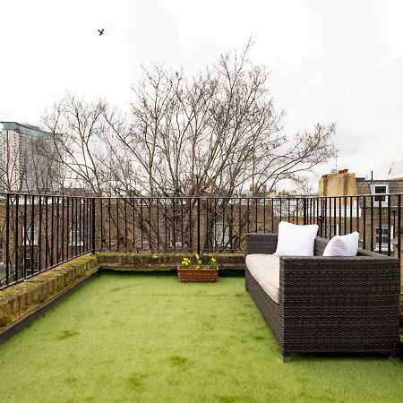 Cosy And Light Flat With A Roof Terrace In Chelsea * London