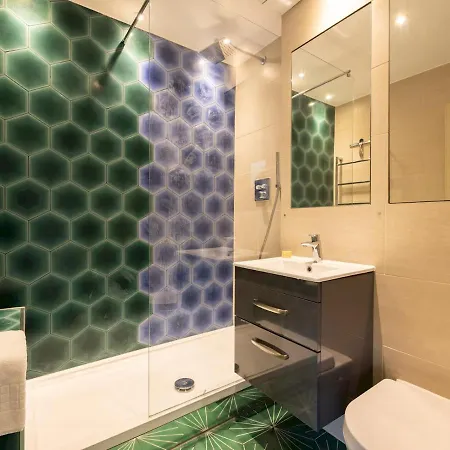Cosy And Light Flat With A Roof Terrace In Chelsea * London