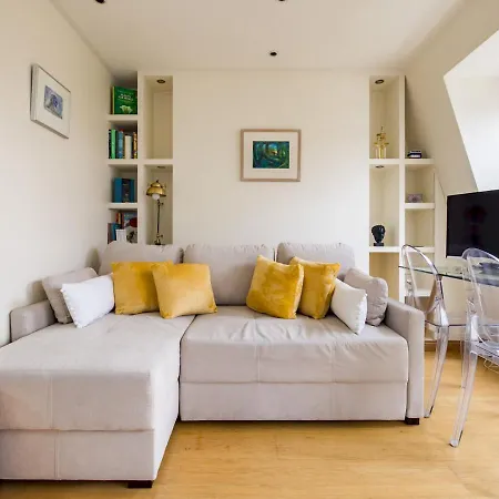 Cosy And Light Flat With A Roof Terrace In Chelsea Apartment *
