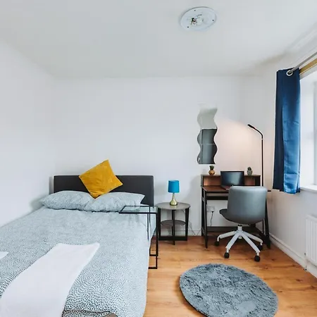 Homestay Double With Private Bathroom, Parking & Wifi Barking (Greater London)