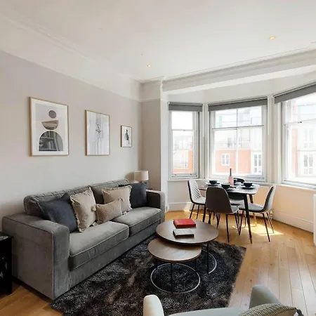 Lovely Chelsea * London