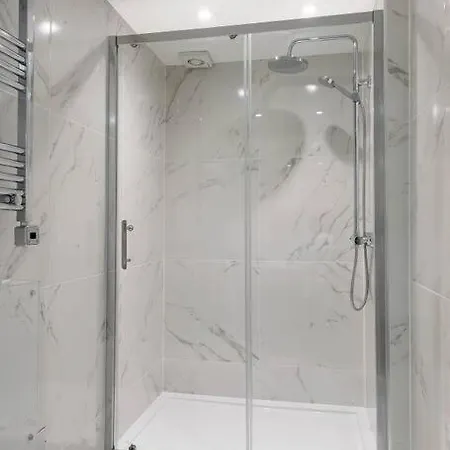 Lovely Chelsea Apartment London