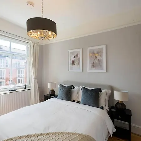 Lovely Chelsea Apartment