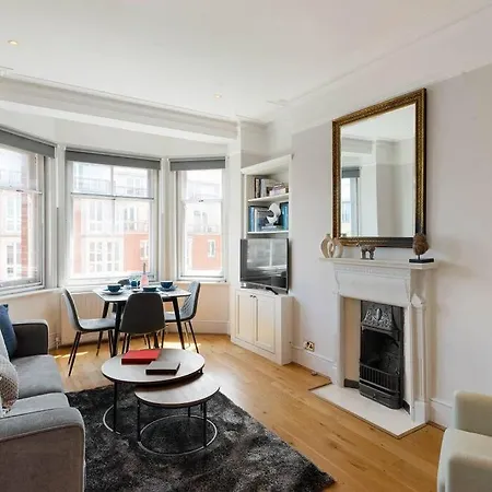 Lovely Chelsea Apartment London